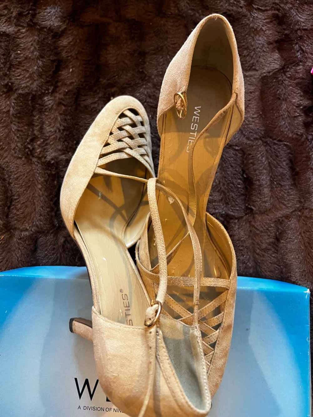 Westies Women's Tan Suede Lace D'Orsay Heels